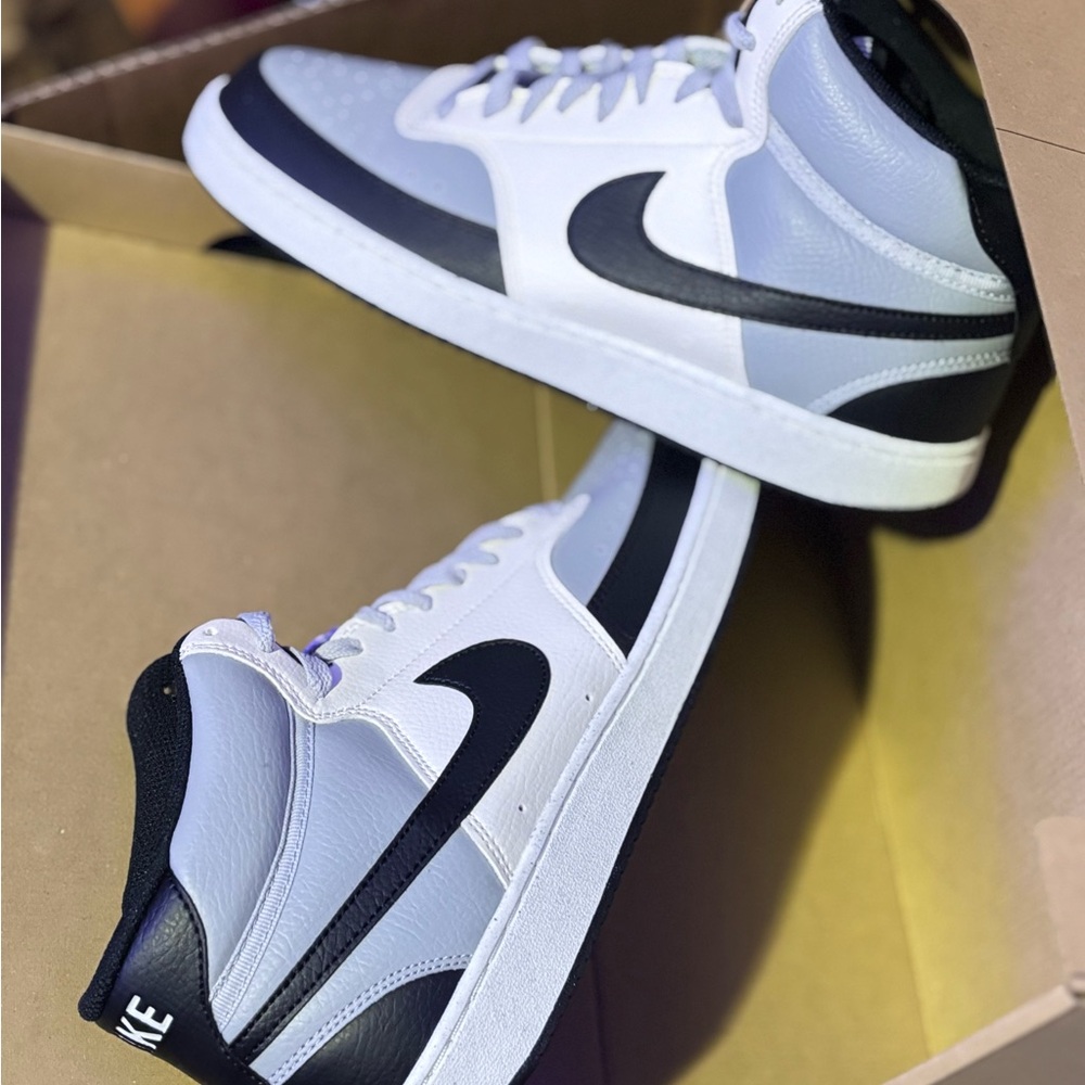 Nike LT Smoke/ Black Sail